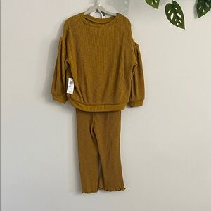 Old Navy Mustard Ribbed Set